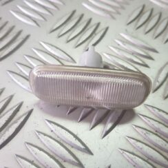 Pagrieziena signala lukturis priekš AUDI A4 2003