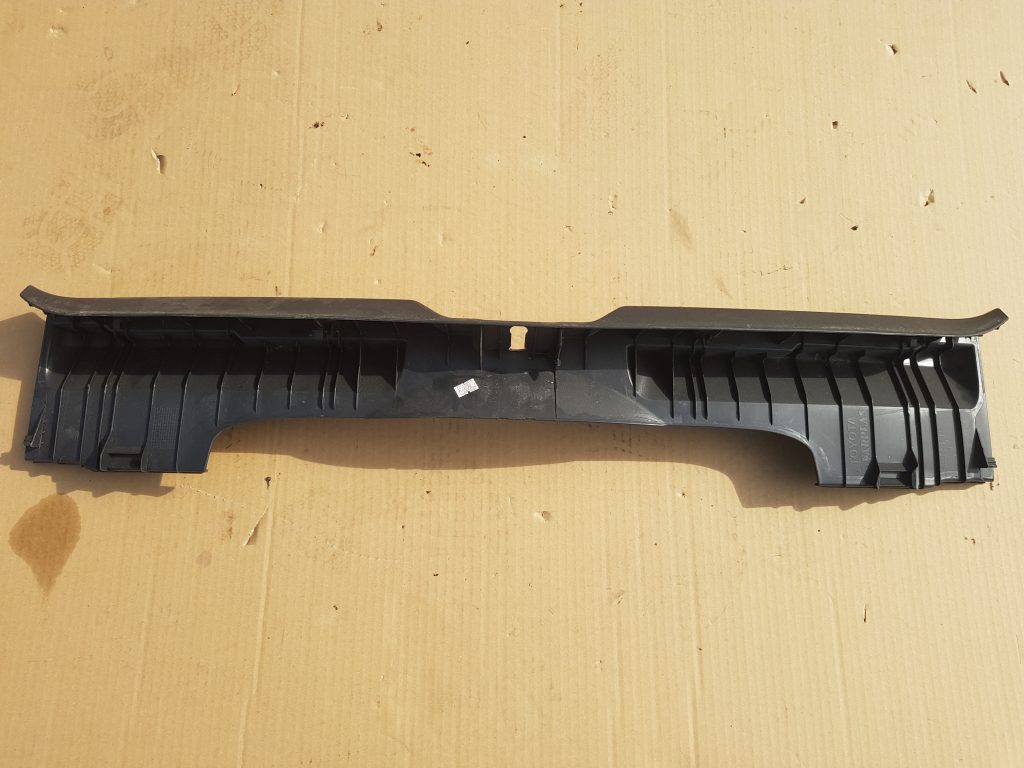 Bagažnieka nodalījuma sliekšņa uzlika priekš TOYOTA VERSO 2012 1 Bagažnieka nodalījuma sliekšņa uzlika priekš TOYOTA VERSO 2012