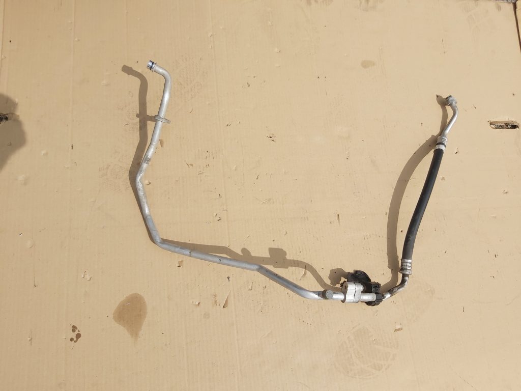 Gaisa kondicioniera galvenā caurule priekš TOYOTA VERSO 2012 1 Gaisa kondicioniera galvenā caurule priekš TOYOTA VERSO 2012