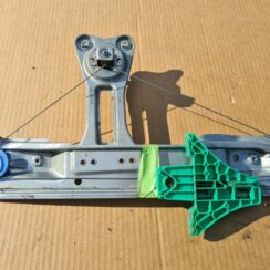 Stikla pacelšanas mehānisms aizmugurējais labais priekš OPEL ASTRA J 2011