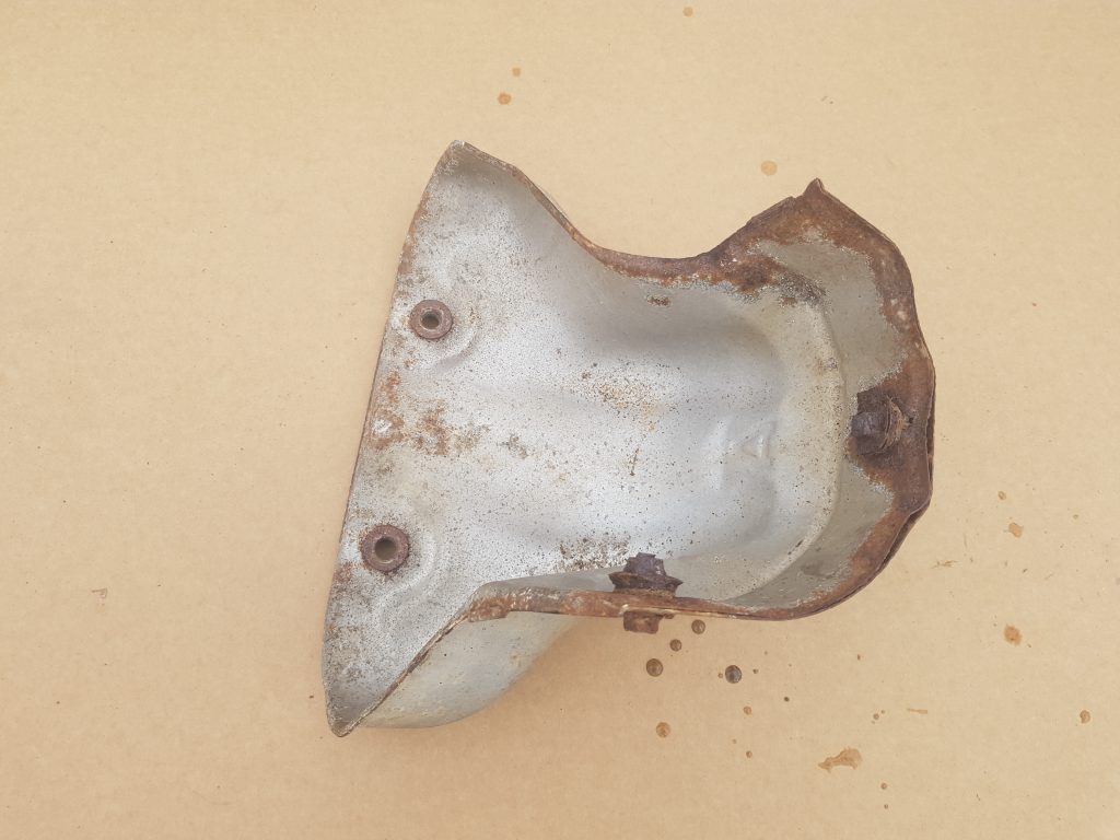 Karstuma aizsargs (mazs) priekš OPEL INSIGNIA SPORTS TOURER 2010 1 Karstuma aizsargs (mazs) priekš OPEL INSIGNIA SPORTS TOURER 2010