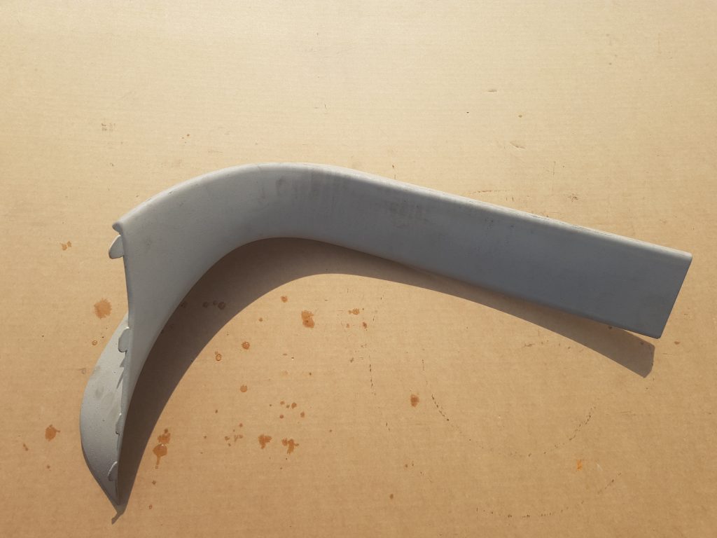 Bagāžnieka vāka apdare priekš OPEL INSIGNIA SPORTS TOURER 2010 1 Bagāžnieka vāka apdare priekš OPEL INSIGNIA SPORTS TOURER 2010