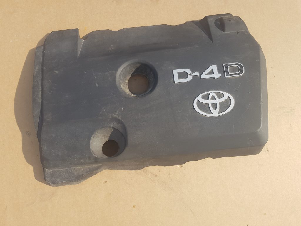 Dzinēja dekoratīvais vāks priekš TOYOTA COROLLA VERSO 2008 1 Dzinēja dekoratīvais vāks priekš TOYOTA COROLLA VERSO 2008