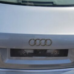 Bagāžnieka vāks priekš AUDI A4 2003