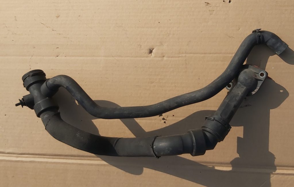 Dzesēšanas caurule priekš AUDI A4 2004 1 Dzesēšanas caurule priekš AUDI A4 2004