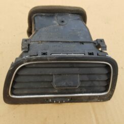 Mērinstrumentu paneļa gaisa vads, pa labi priekš VW GOLF 2014