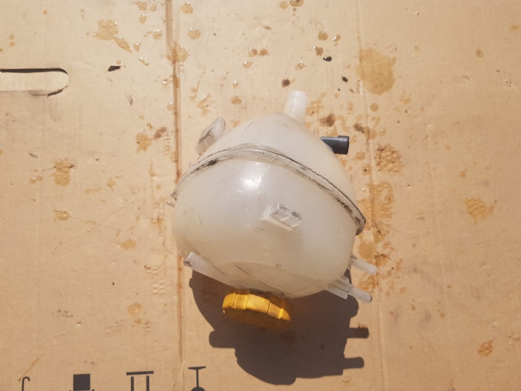 Dzesēšanas šķidruma tvertne priekš OPEL VECTRA C 2008 1 Dzesēšanas šķidruma tvertne priekš OPEL VECTRA C 2008