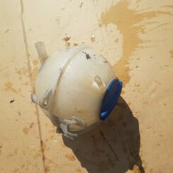 Dzesēšanas šķidruma tvertne priekš VW GOLF 5 2006