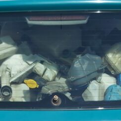 Aizmugures stikls priekš ŠKODA FABIA 2003