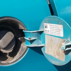 Degvielas tvertnes vāks priekš ŠKODA FABIA 2003