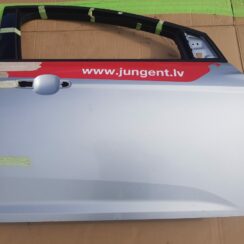 Priekšējās labās durvis priekš FORD FOCUS 2016