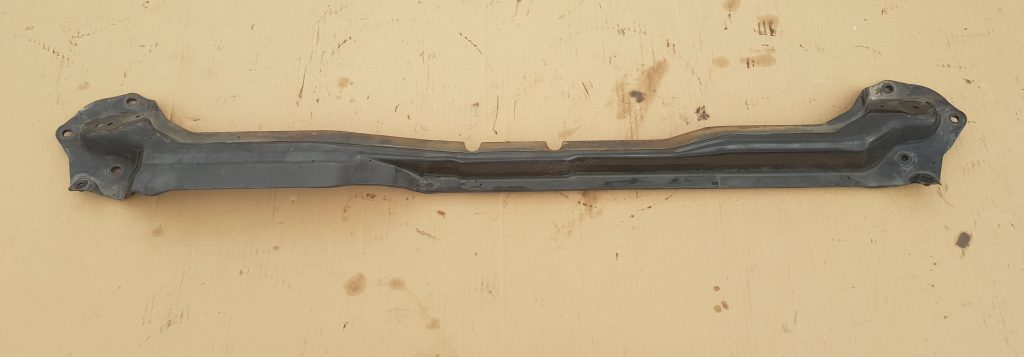 Priekšējo statņu stiprinājums priekš FORD FOCUS 2016 1 Priekšējo statņu stiprinājums priekš FORD FOCUS 2016