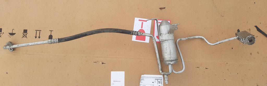 Gaisa kondicioniera sausinātājs priekš JEEP GRAND CHEROKEE 2004 1 Gaisa kondicioniera sausinātājs priekš JEEP GRAND CHEROKEE 2004