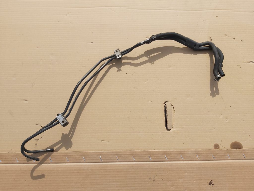 Degvielas caurules savienojums priekš AUDI A6 AVANT 2003 1 Degvielas caurules savienojums priekš AUDI A6 AVANT 2003