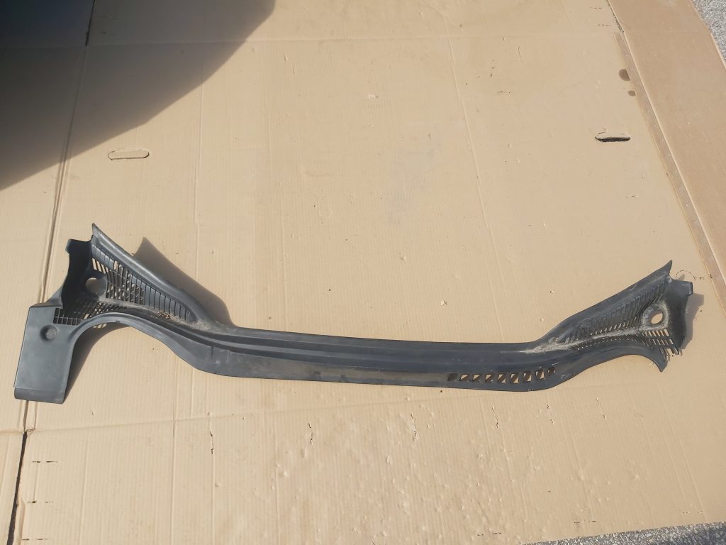 Vējstikla uzlikas (deflektora) režģis priekš PEUGEOT 508 2012 1 Vējstikla uzlikas (deflektora) režģis priekš PEUGEOT 508 2012