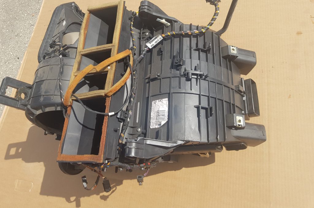 Salona sildītājs priekš PEUGEOT 407 2005 4 Salona sildītājs priekš PEUGEOT 407 2005