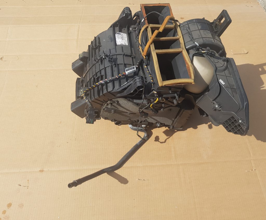 Salona sildītājs priekš PEUGEOT 407 2005 3 Salona sildītājs priekš PEUGEOT 407 2005