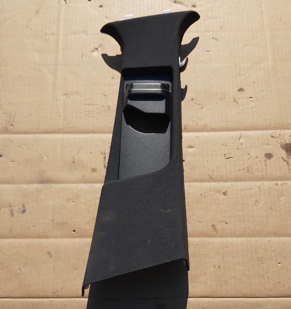 Vidējas salona statnes apdare priekš MERCEDES BENZ E250 W212 2014 1 Vidējas salona statnes apdare priekš MERCEDES BENZ E250 W212 2014