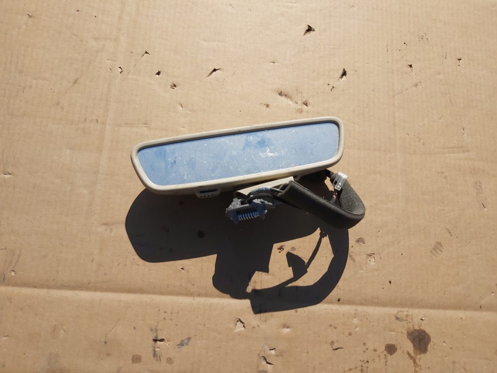 Salona atpakaļskata spogulis priekš MERCEDES BENZ E250 W212 2014 1 Salona atpakaļskata spogulis priekš MERCEDES BENZ E250 W212 2014