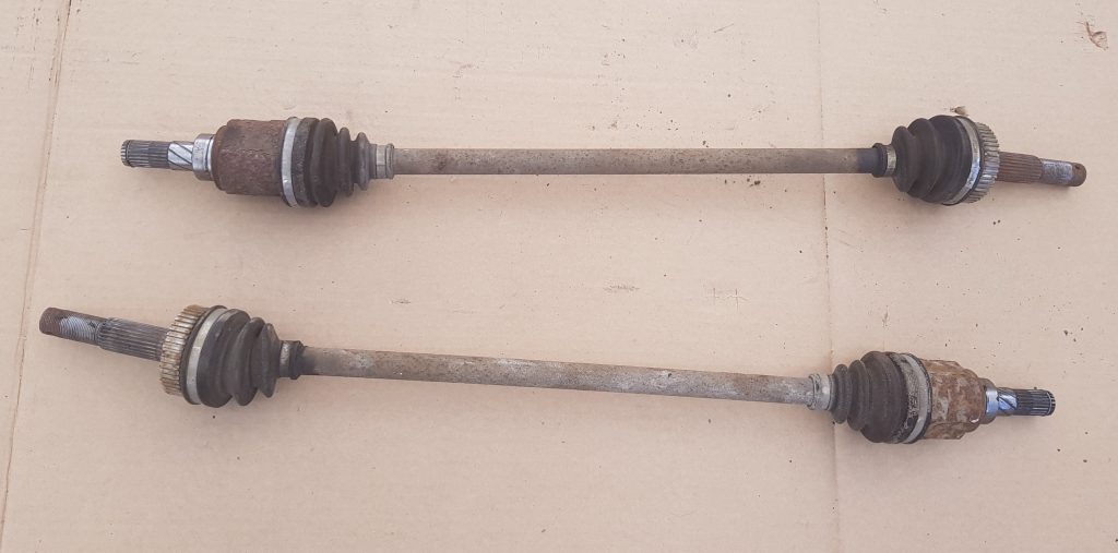 Pusass aizmugurē priekš NISSAN X-TRAIL 2007 1 Pusass aizmugurē priekš NISSAN X-TRAIL 2007