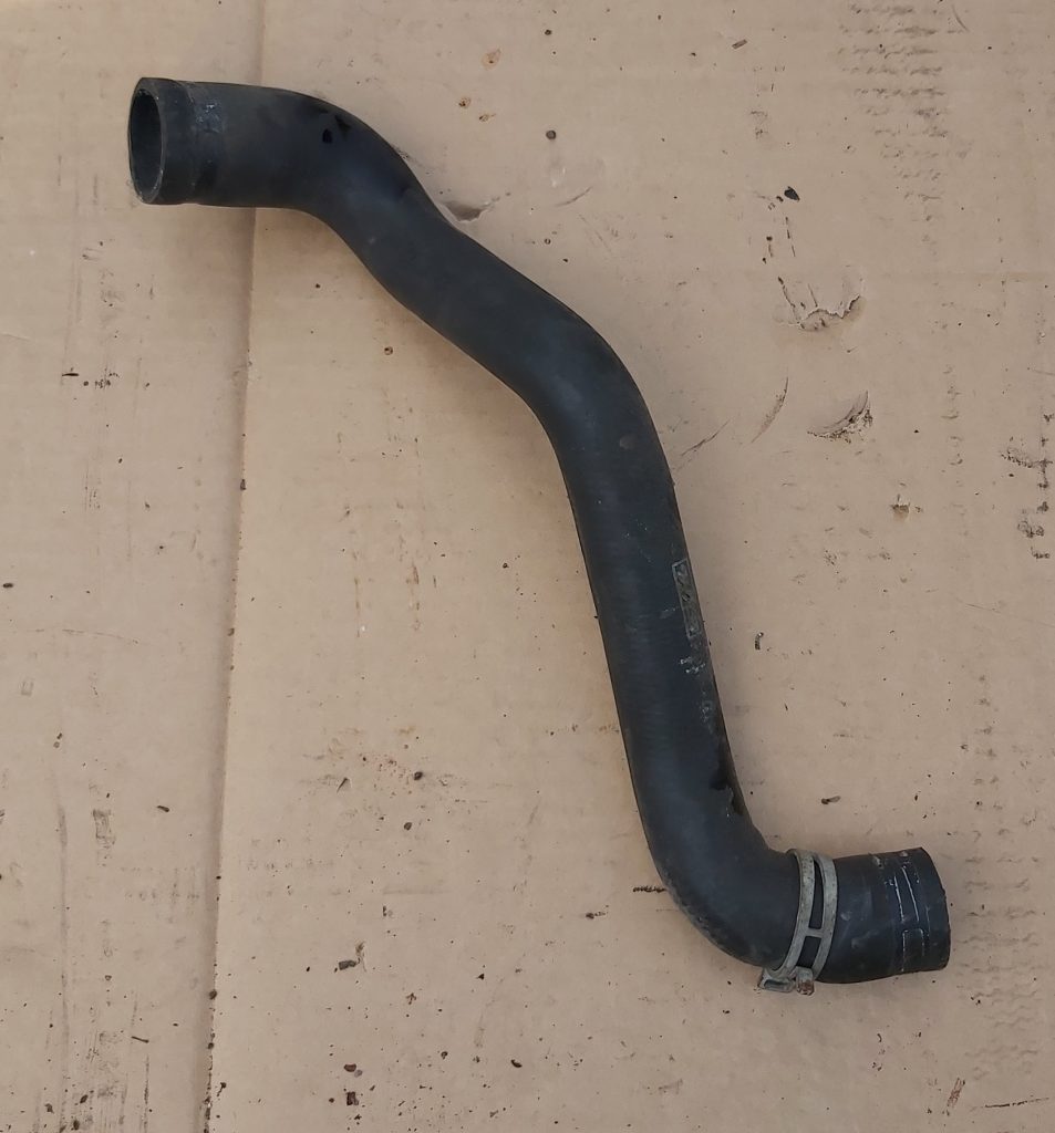 Dzesēšanas caurule priekš VOLVO C30 2008 BLACK 1 Dzesēšanas caurule priekš VOLVO C30 2008 BLACK