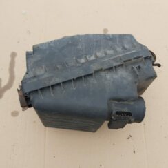 Gaisa filtra korpuss priekš TOYOTA AVENSIS 2004