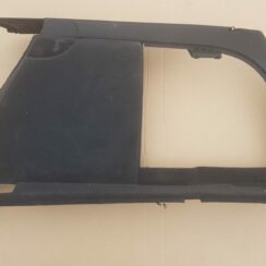 Bagāžnieka nodalījuma sānu apdare priekš AUDI A4 2005