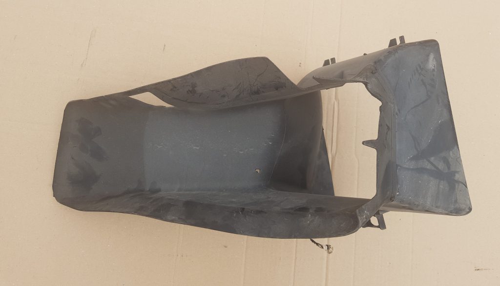 Ieplūdes gaisa deflektors/Difuzors priekš AUDI A4 2005 1 Ieplūdes gaisa deflektors/Difuzors priekš AUDI A4 2005