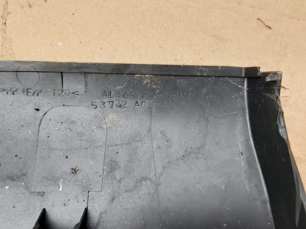 Centrālās konsoles (apdares) aizmugurēja daļa priekš TOYOTA COROLLA VERSO 2009 2 Centrālās konsoles (apdares) aizmugurēja daļa priekš TOYOTA COROLLA VERSO 2009