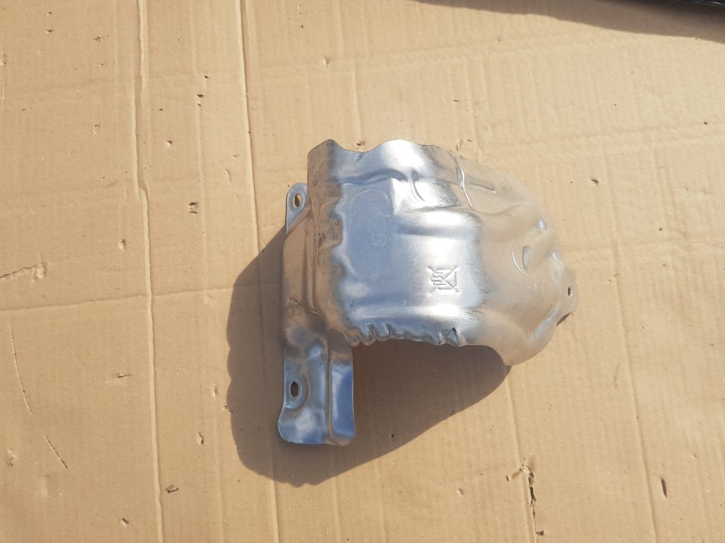 Karstuma aizsargs (mazs) priekš CITROEN C4 2018 1 Karstuma aizsargs (mazs) priekš CITROEN C4 2018