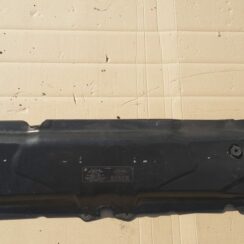 Priekšējā radiatora rāmja augšēja daļa priekš BMW 530D E61 2006 TOURING TITANSILVER