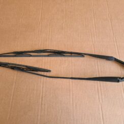 Vējstikla slotu turētāju komplekts priekš DACIA LODGY 2014