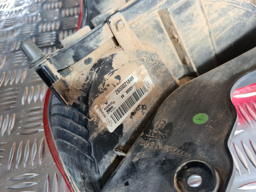 Aizmugurējais labais lukturis priekš DACIA LODGY 2014 2 Aizmugurējais labais lukturis priekš DACIA LODGY 2014