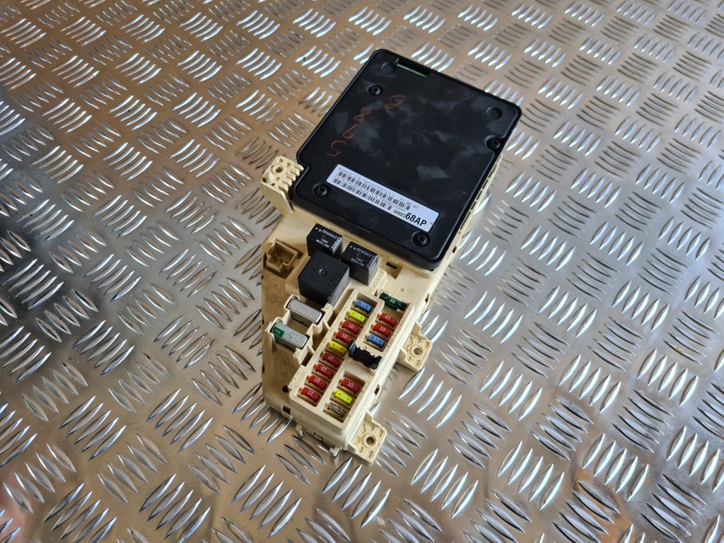 Drošinātāju bloks priekš CHRYSLER SEBRING 2006 1 Drošinātāju bloks priekš CHRYSLER SEBRING 2006