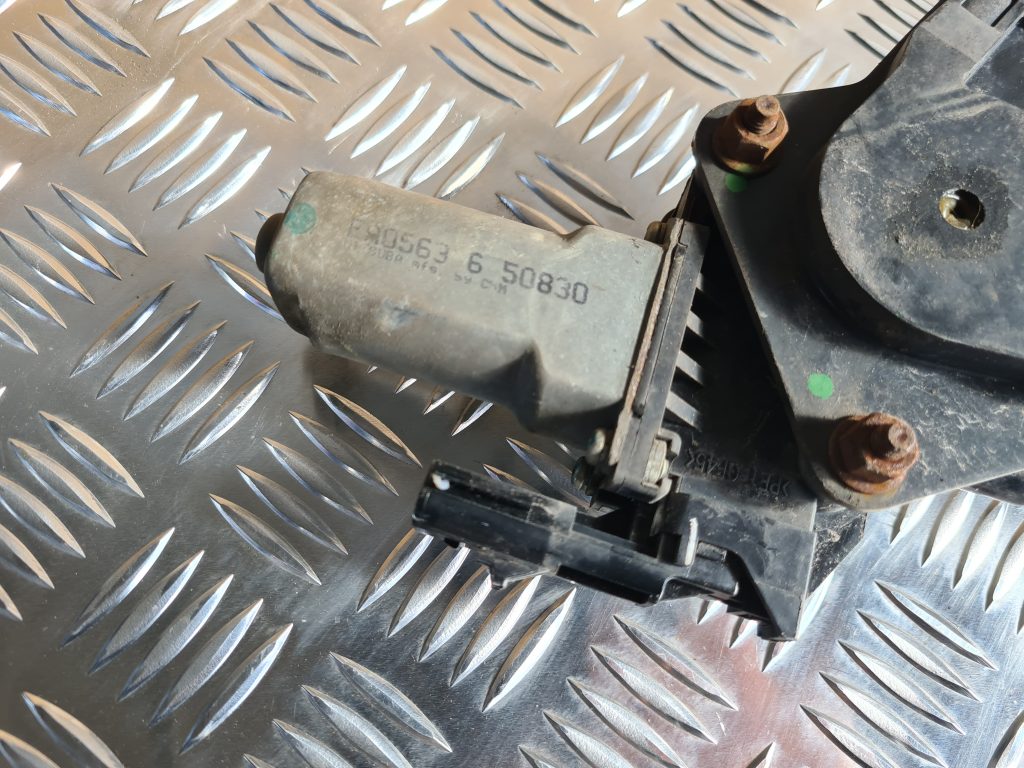 Stikla pacelšanas mehānisms aizmugurējais kreisais priekš CHRYSLER SEBRING 2006 2 Stikla pacelšanas mehānisms aizmugurējais kreisais priekš CHRYSLER SEBRING 2006