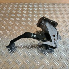 Bremžu pedālis priekš NISSAN X-TRAIL 2005