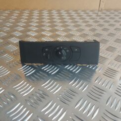 Gaismas slēdzis priekš BMW 525 E60 2006 OLIVE