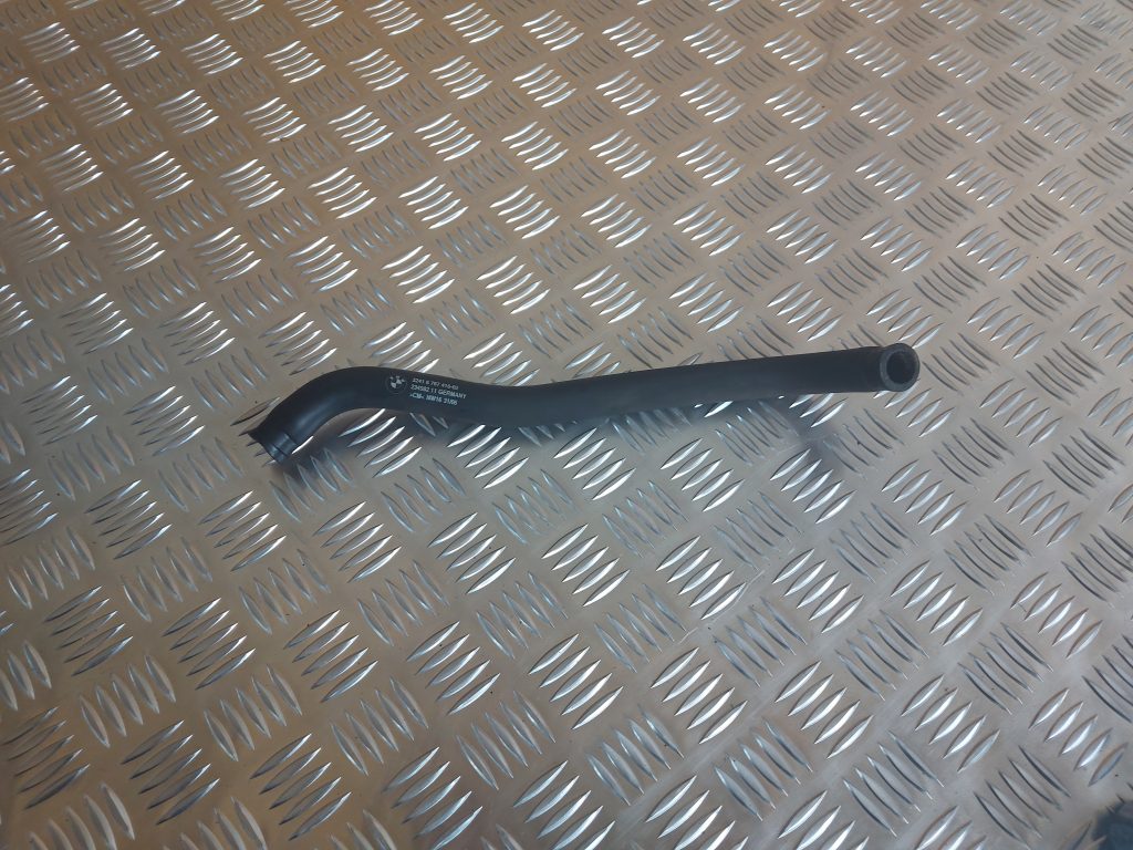 Hidrauliska pastiprinātāja caurule priekš BMW 525 E60 2006 OLIVE 1 Hidrauliska pastiprinātāja caurule priekš BMW 525 E60 2006 OLIVE