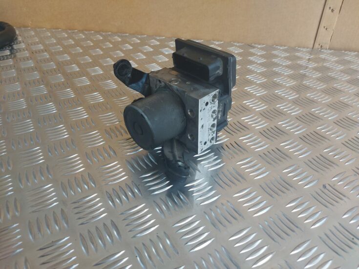 ABS bloks priekš BMW 525 E60 2006 OLIVE