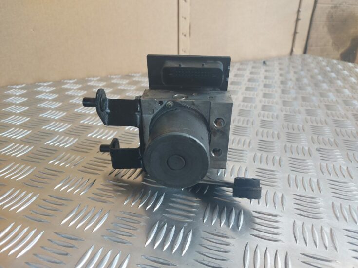 ABS bloks priekš BMW 525 E60 2006 OLIVE