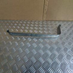 Degvielas tvertnes kronšteins priekš BMW 525 E60 2006 OLIVE