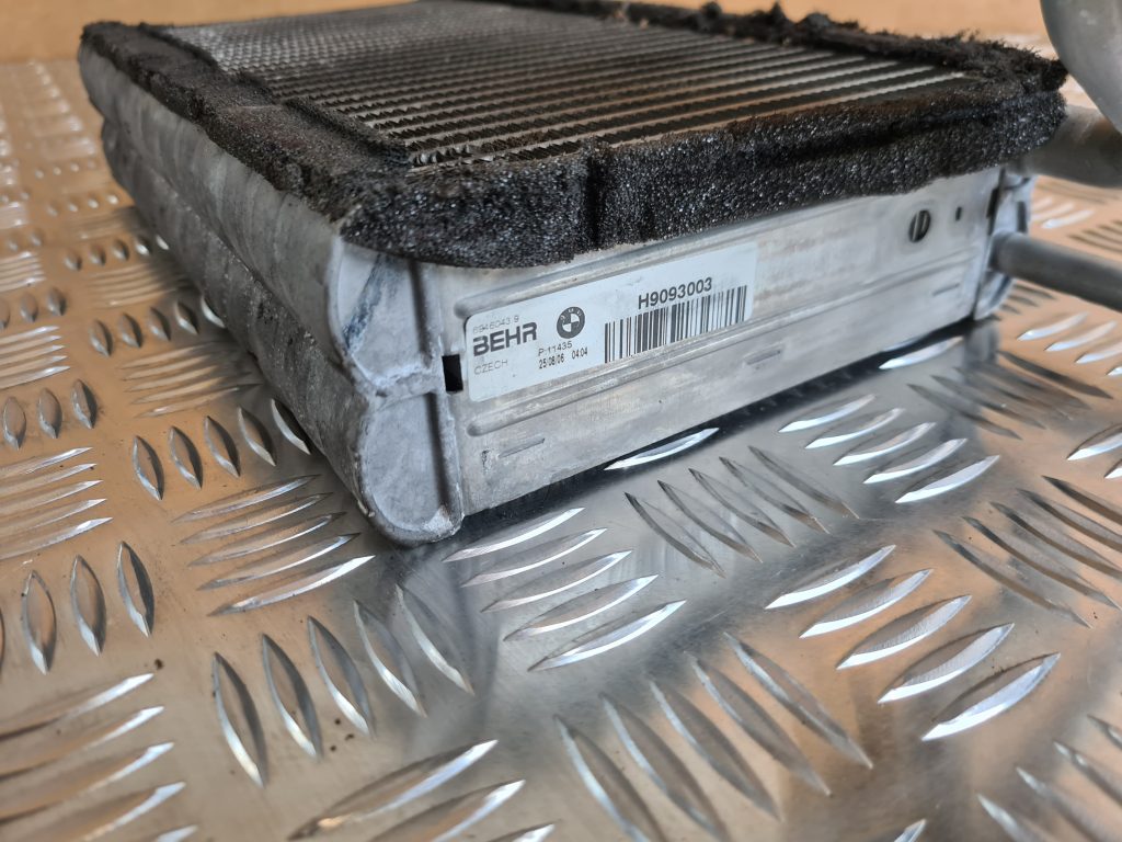 Gaisa kondicionēšanas radiators salonā priekš BMW 525 E60 2006 OLIVE 2 Gaisa kondicionēšanas radiators salonā priekš BMW 525 E60 2006 OLIVE