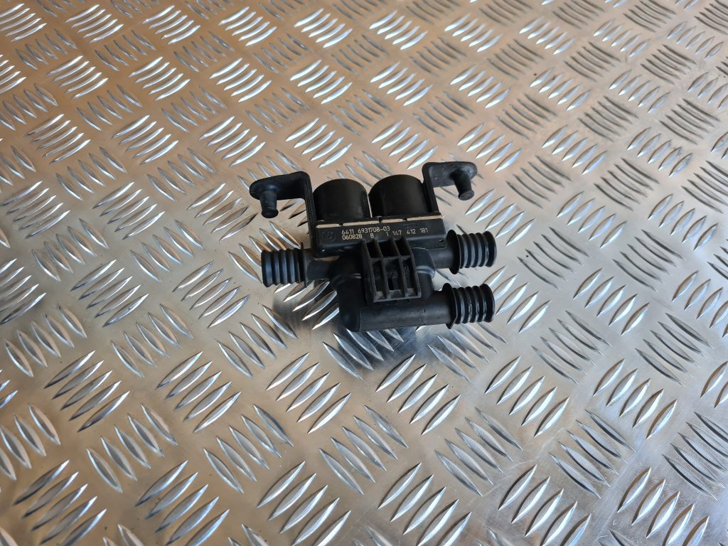 Apsildes radiatora vārsts priekš BMW 525 E60 2006 OLIVE 3 Apsildes radiatora vārsts priekš BMW 525 E60 2006 OLIVE