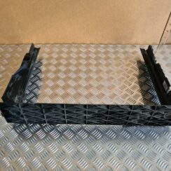 Priekšējā radiatora rāmis priekš BMW 525 E60 2006 OLIVE