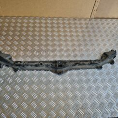 Priekšējā radiatora rāmja augšēja daļa priekš BMW 525 E60 2006 OLIVE