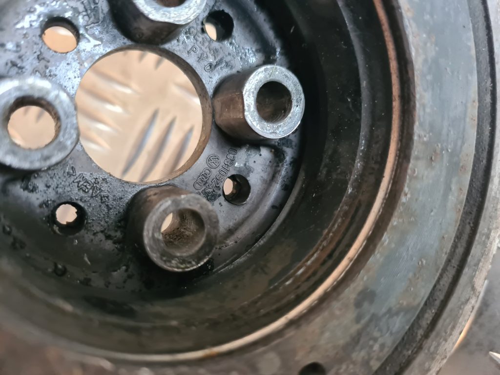 Skriemelis priekš VW PASSAT 2000 BLUE 4 Skriemelis priekš VW PASSAT 2000 BLUE