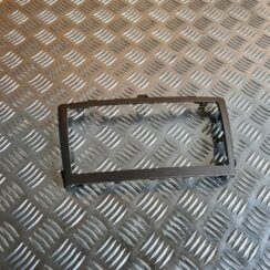 Mērinstrumentu paneļa dekoratīvais rāmis priekš TOYOTA AVENSIS 2012