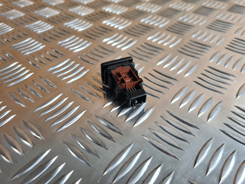 Kruīza kontroles rokturis/poga priekš TOYOTA AVENSIS 2012 3 Kruīza kontroles rokturis/poga priekš TOYOTA AVENSIS 2012