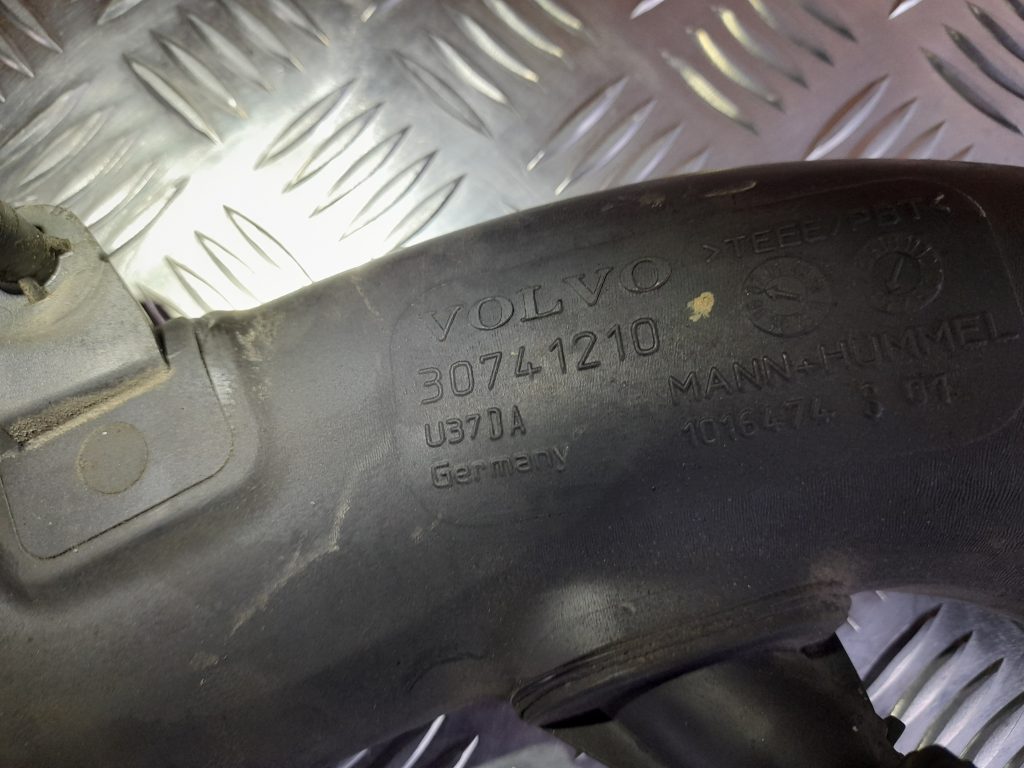 Gaisa filtra korpusa caurule priekš VOLVO S40 2007 2 Gaisa filtra korpusa caurule priekš VOLVO S40 2007