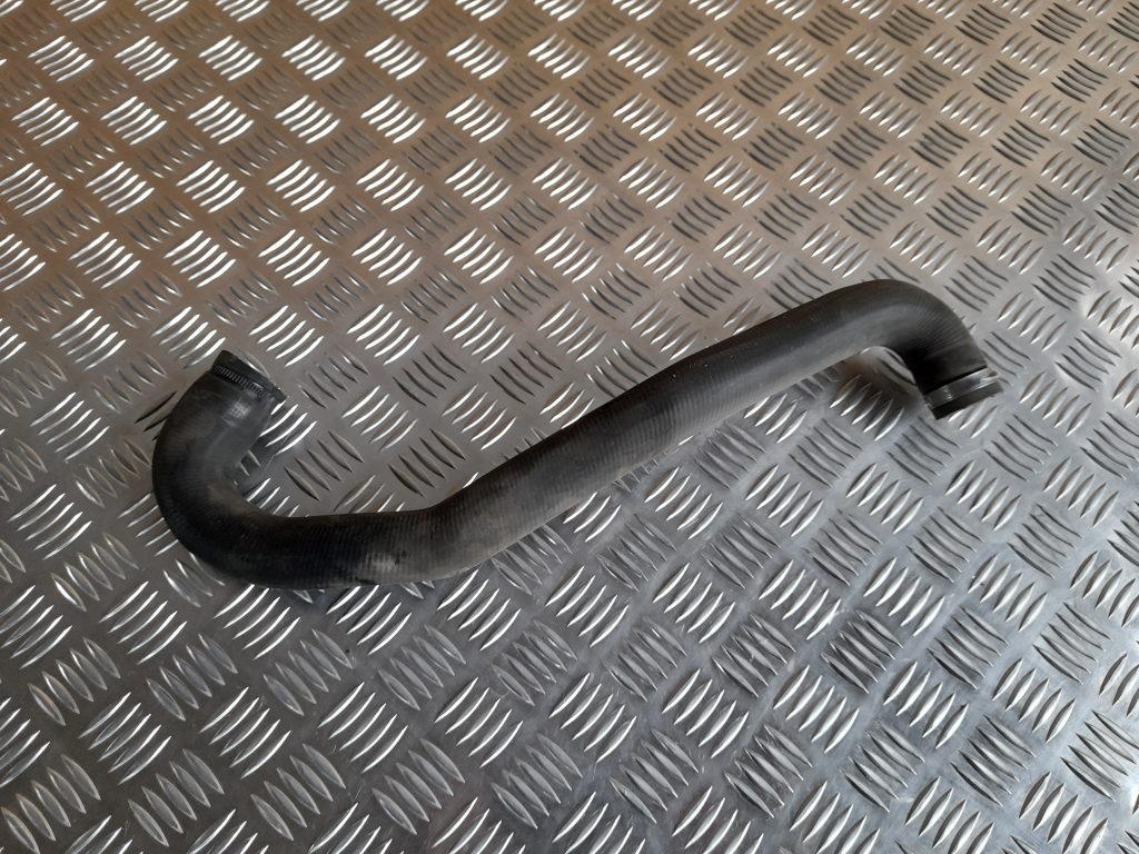 Interkulera caurule priekš VOLVO S40 2007 1 Interkulera caurule priekš VOLVO S40 2007